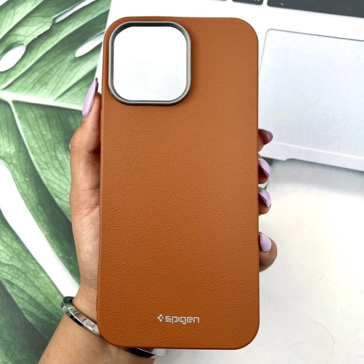 قاب گوشی iPhone 16 Pro Max آیفون spigen سیلیکونی طرح چرم لنز کروم Slim عسلی