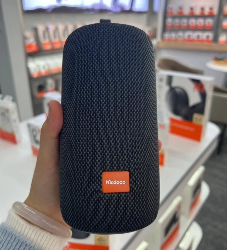 اسپیکر بلوتوث مک دودو Mcdodo BS-1410 Portable Wireless Speaker توان 10 وات رم و فلش خور